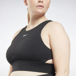 BEYOND THE SWEAT CROP TOP (PLUS SIZE) - SVARTUR